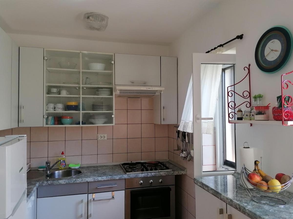 Apartments With A Parking Space Njivice, Krk - 5320 ภายนอก รูปภาพ