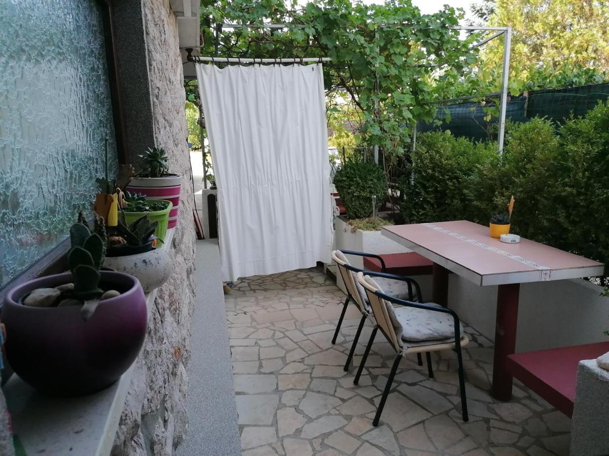 Apartments With A Parking Space Njivice, Krk - 5320 ภายนอก รูปภาพ